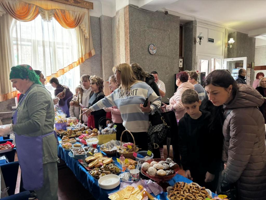 В комунальному позашкільному навчальному закладі «Міський палац дитячої та юнацької творчості «Горицвіт» Криворізької міської ради відбувся благодійний марафон 